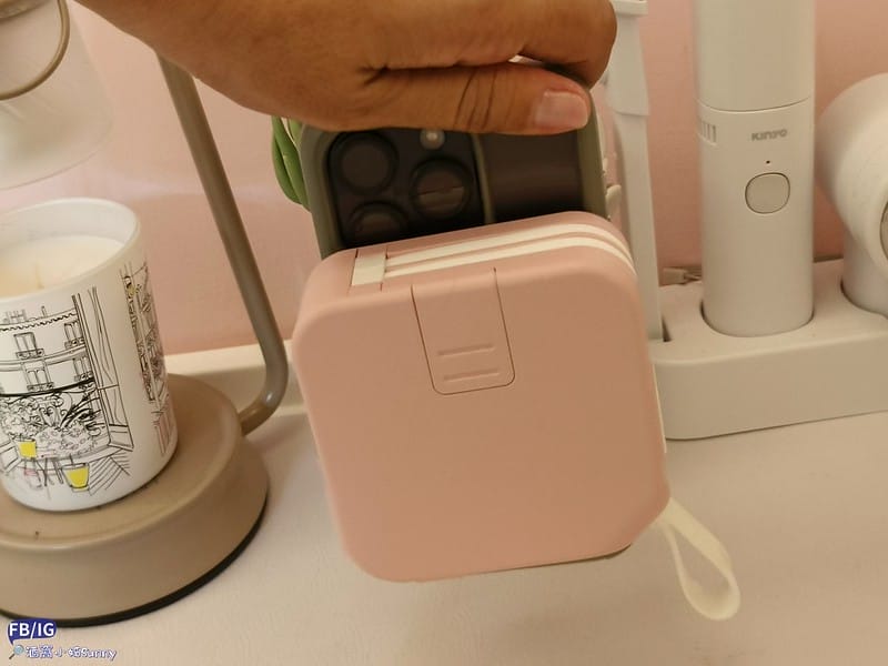 飛利浦PHILIPS行動電源團購｜PHILIPS 十合一自帶線行動電源⬊$1580＆PHILIPS 口袋行動電源⬊$519,一個就免運