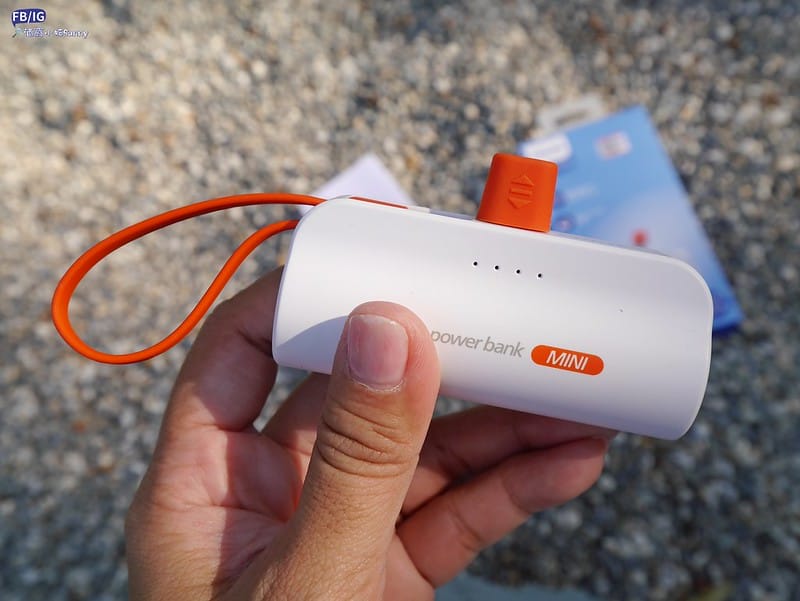 飛利浦PHILIPS行動電源團購｜PHILIPS 十合一自帶線行動電源⬊$1580＆PHILIPS 口袋行動電源⬊$519,一個就免運