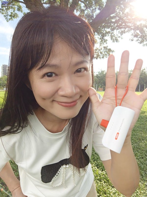 飛利浦PHILIPS行動電源團購｜PHILIPS 十合一自帶線行動電源⬊$1580＆PHILIPS 口袋行動電源⬊$519,一個就免運