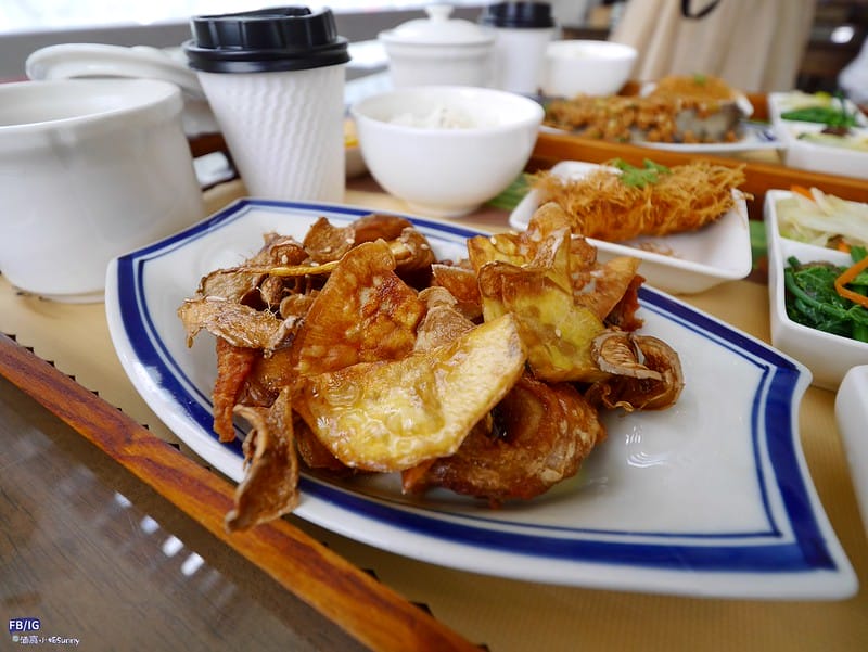 竹崎美食｜藏在新福農場裡的幸福餐廳，新福滴雞精，親子同遊戲沙、家庭聚餐、吃飯約會的好地方