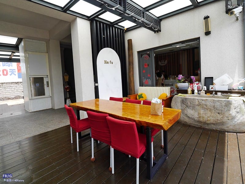 竹崎美食｜藏在新福農場裡的幸福餐廳，新福滴雞精，親子同遊戲沙、家庭聚餐、吃飯約會的好地方