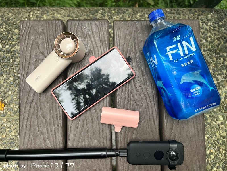 最美最輕巧免線即插即充的迷你行動電源-iWalk 4代直插式行動電源．4500mAh