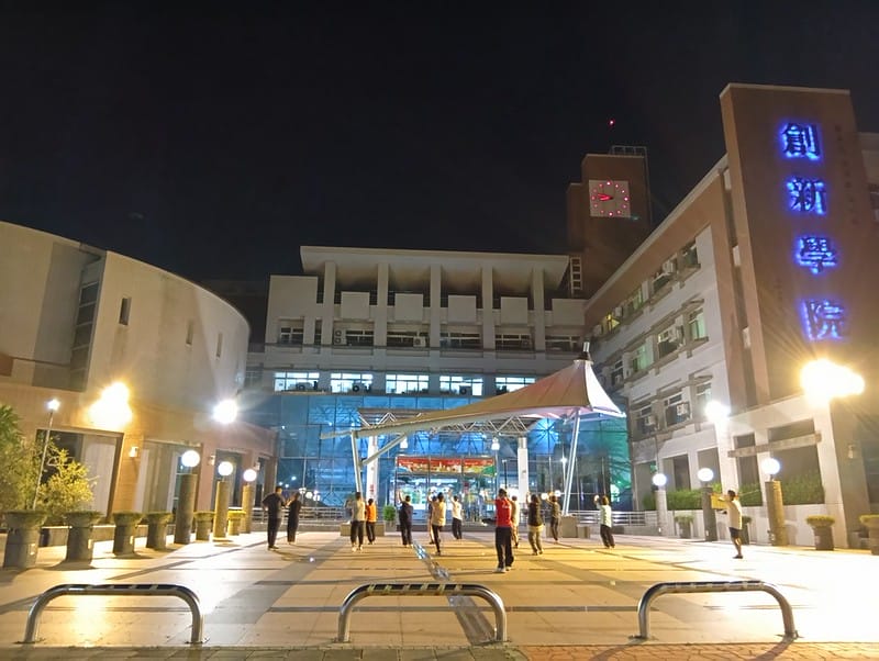 【SHARP】AQUOS wish4