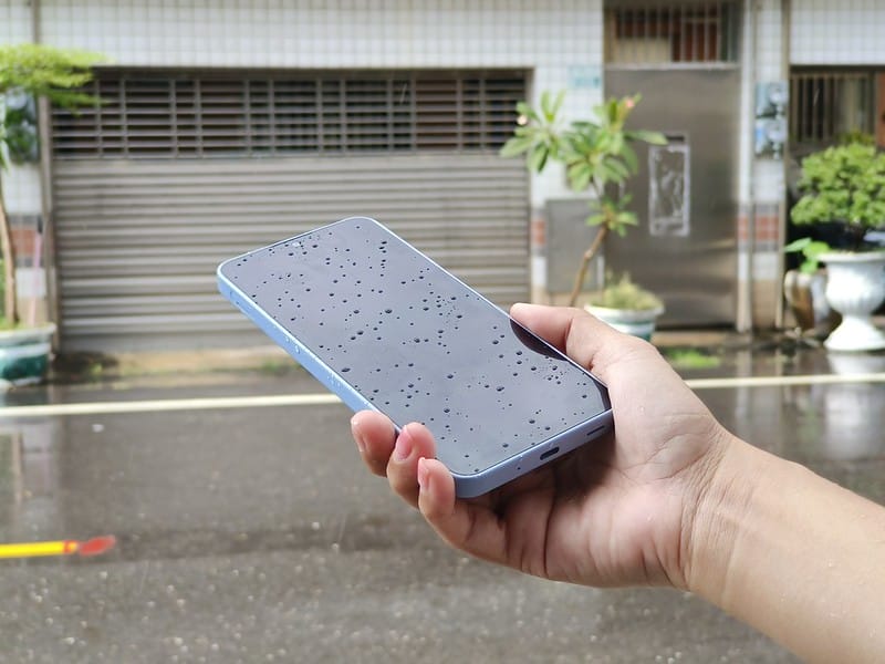 【SHARP】AQUOS wish4