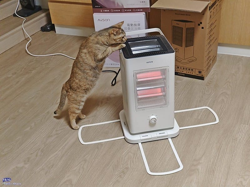 【KINYO】1500W直立式電暖器/電暖爐/石英速暖/五面發熱/安靜