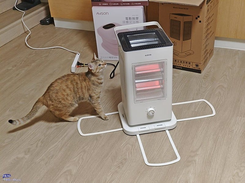 【KINYO】1500W直立式電暖器/電暖爐/石英速暖/五面發熱/安靜