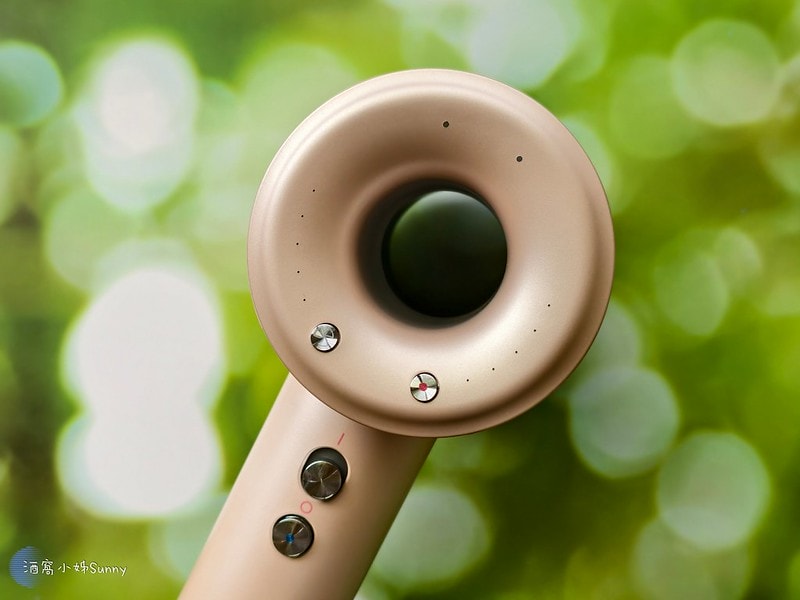 兩千元有照的旅行吹髮神器[MIDORI美多莉全球通]高風速溫控負離子吹風機(附全球轉接頭) 雙電壓吹風機