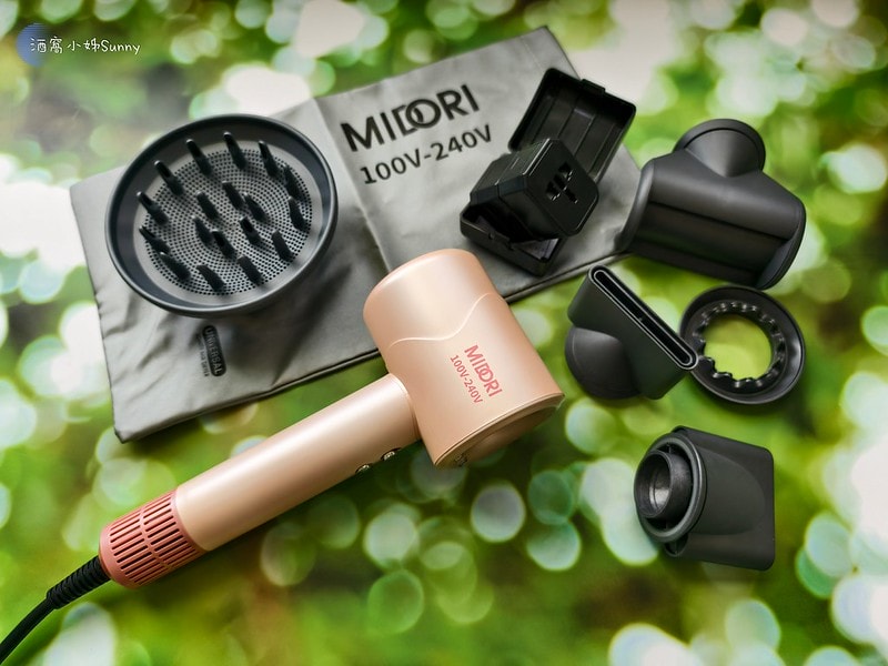 兩千元有照的旅行吹髮神器[MIDORI美多莉全球通]高風速溫控負離子吹風機(附全球轉接頭) 雙電壓吹風機
