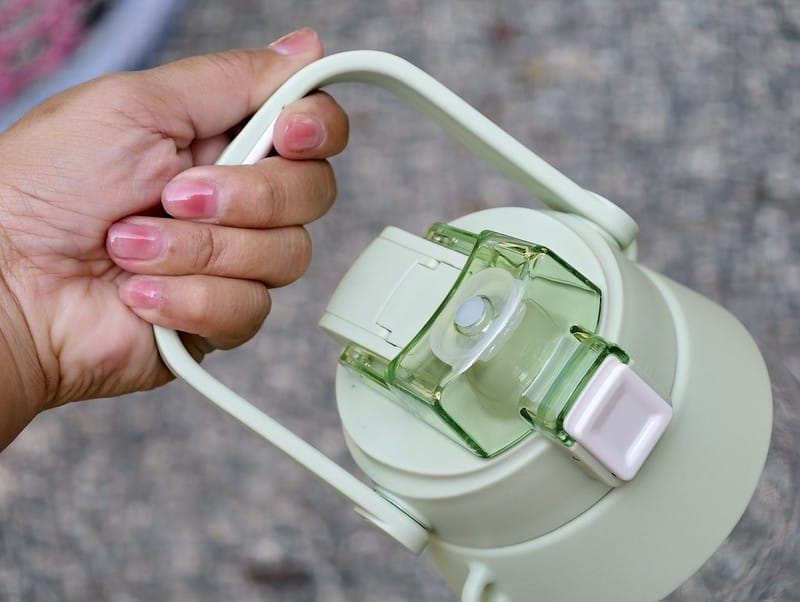 樂扣樂扣｜SUSU不鏽鋼吸管杯(750ml)+嚼對FUN飲吸管杯(750ml)+Tritan大容量背帶水壺2L