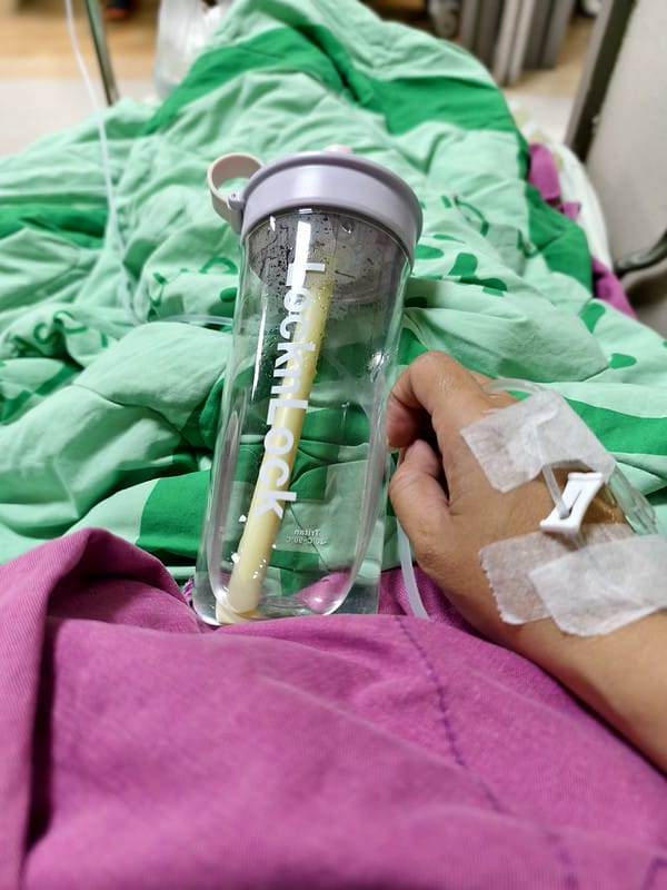 樂扣樂扣｜SUSU不鏽鋼吸管杯(750ml)+嚼對FUN飲吸管杯(750ml)+Tritan大容量背帶水壺2L