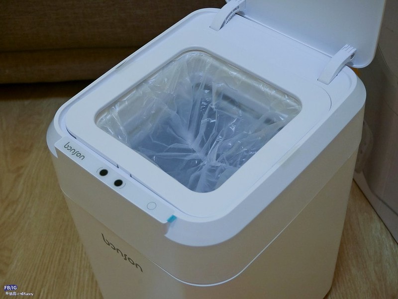 超實用的懶人家電-免沾手一鍵自動打包,bonson 智慧垃圾桶