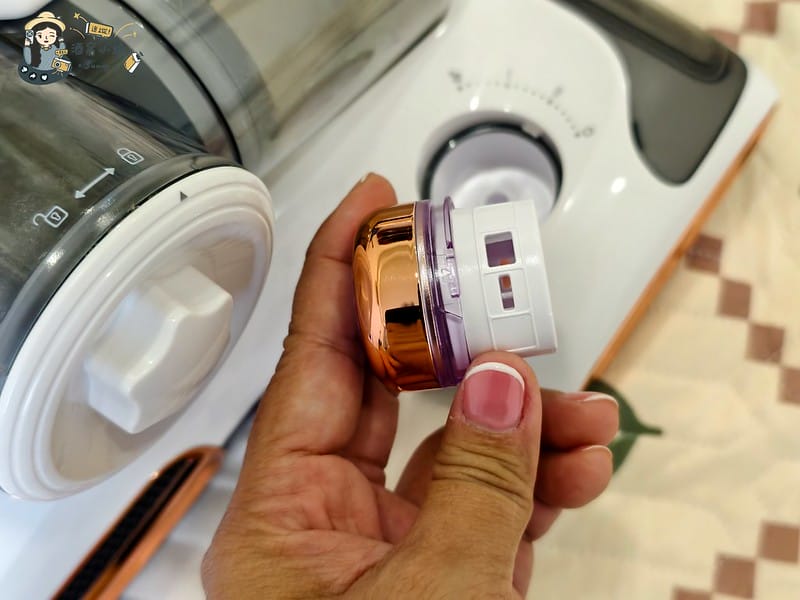 酒窩小姊Sunny開箱｜DIKE氣旋超聲波智能除蟎機