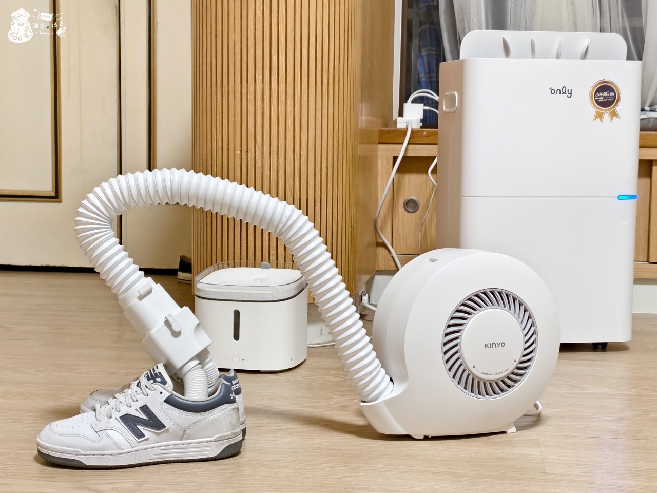 烘被機開箱｜一機多用的小鍋牛烘被機,烘被/暖床/烘鞋/殺菌除蹣/櫥櫃乾燥/烘衣,千元有找,CP值超高