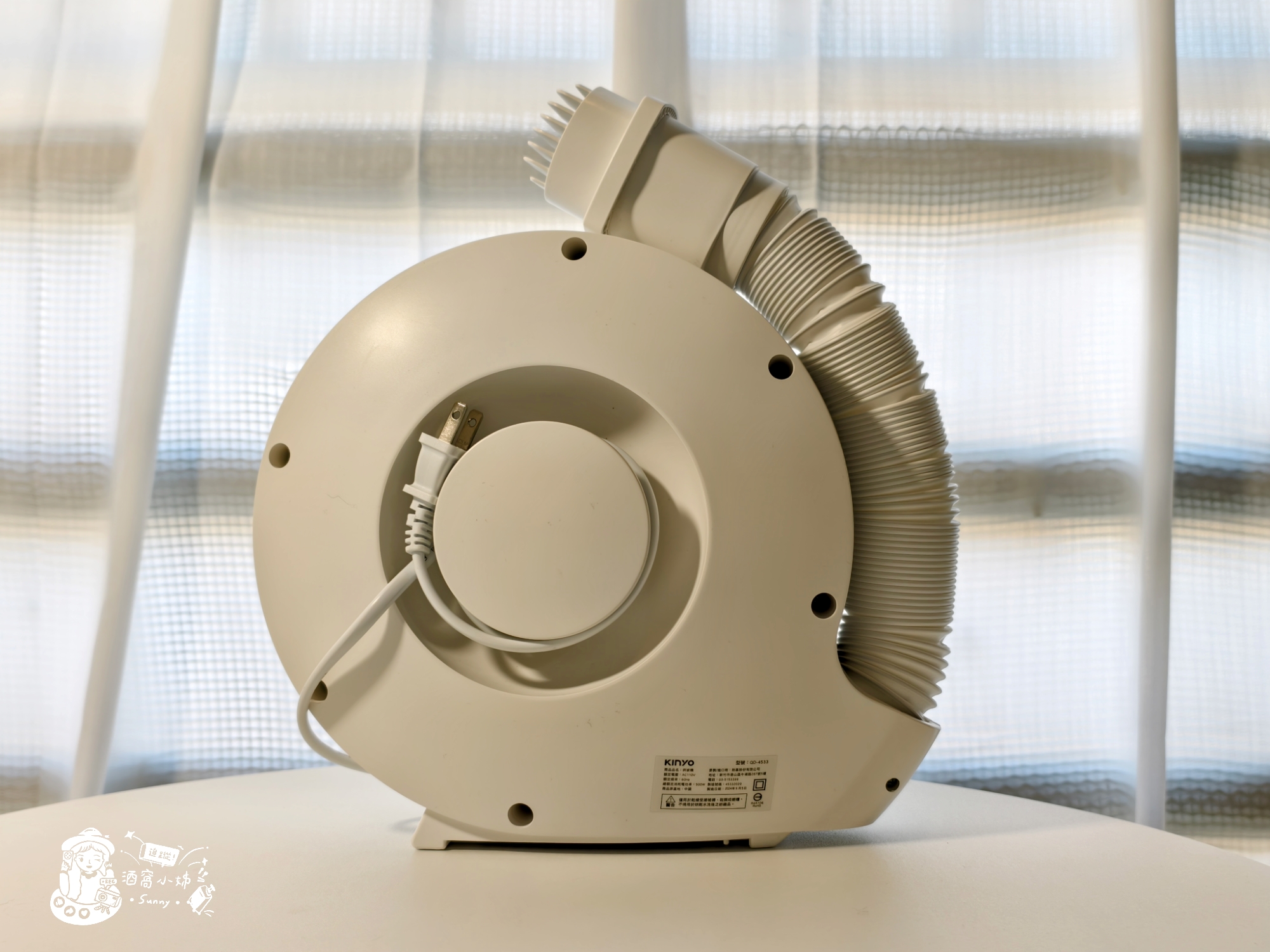 烘被機開箱｜一機多用的小鍋牛烘被機,烘被/暖床/烘鞋/殺菌除蹣/櫥櫃乾燥/烘衣,千元有找,CP值超高