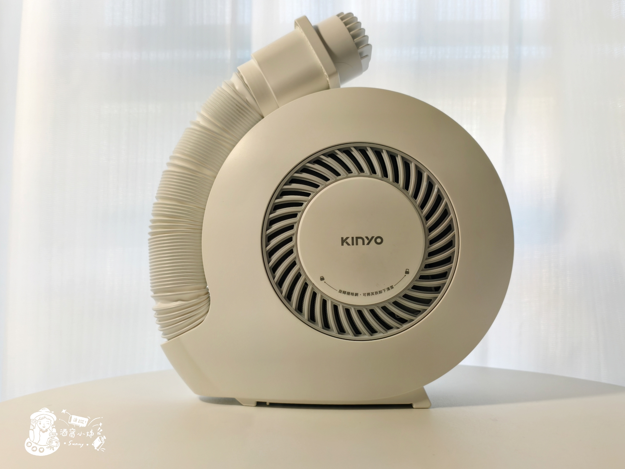 烘被機開箱｜一機多用的小鍋牛烘被機,烘被/暖床/烘鞋/殺菌除蹣/櫥櫃乾燥/烘衣,千元有找,CP值超高