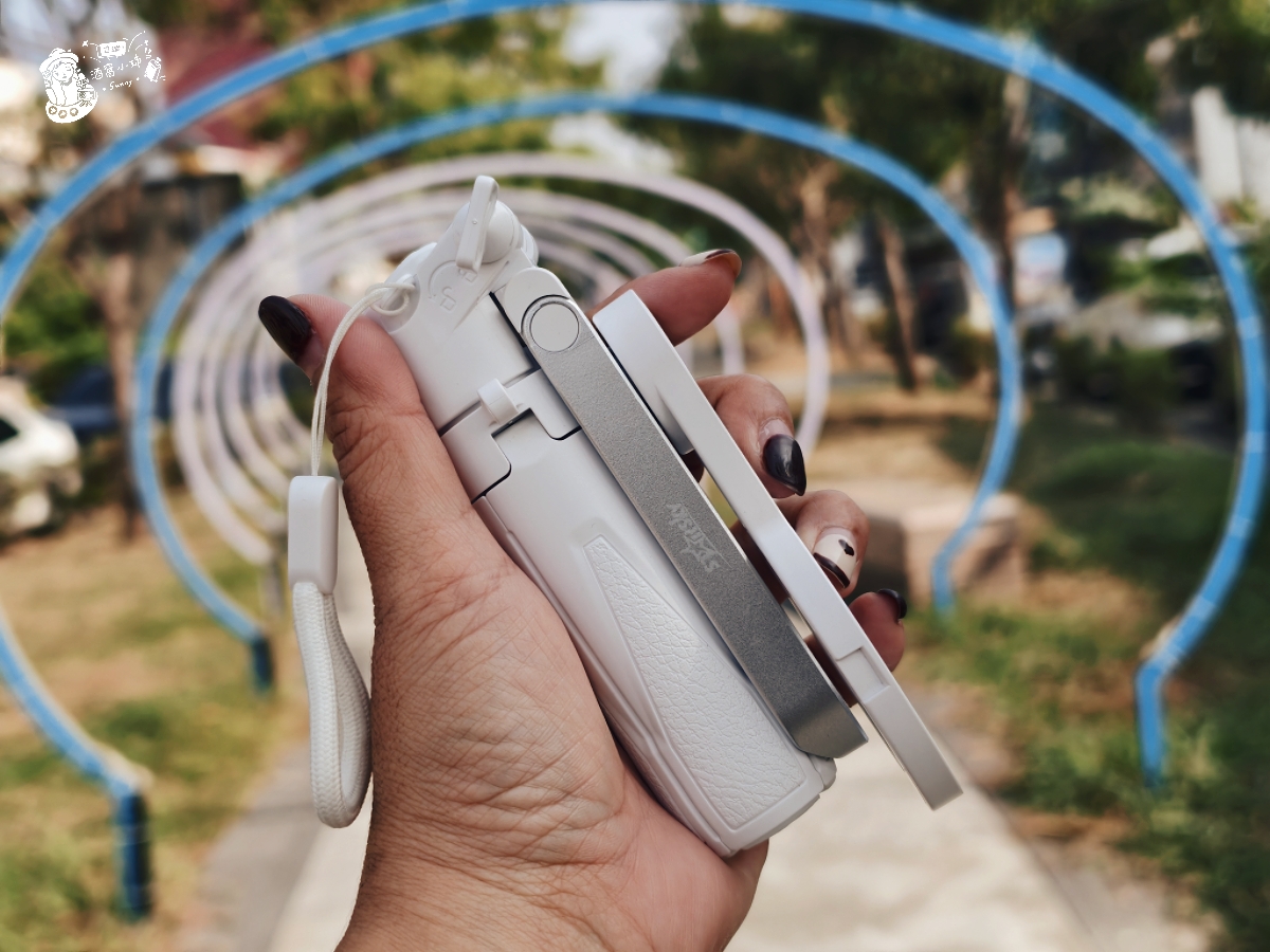 開箱實測｜一支搞定自拍、合照、Vlog！STARSKY 超輕量多功能藍芽磁吸式對焦自拍棒 體驗分享/文末有粉絲優惠