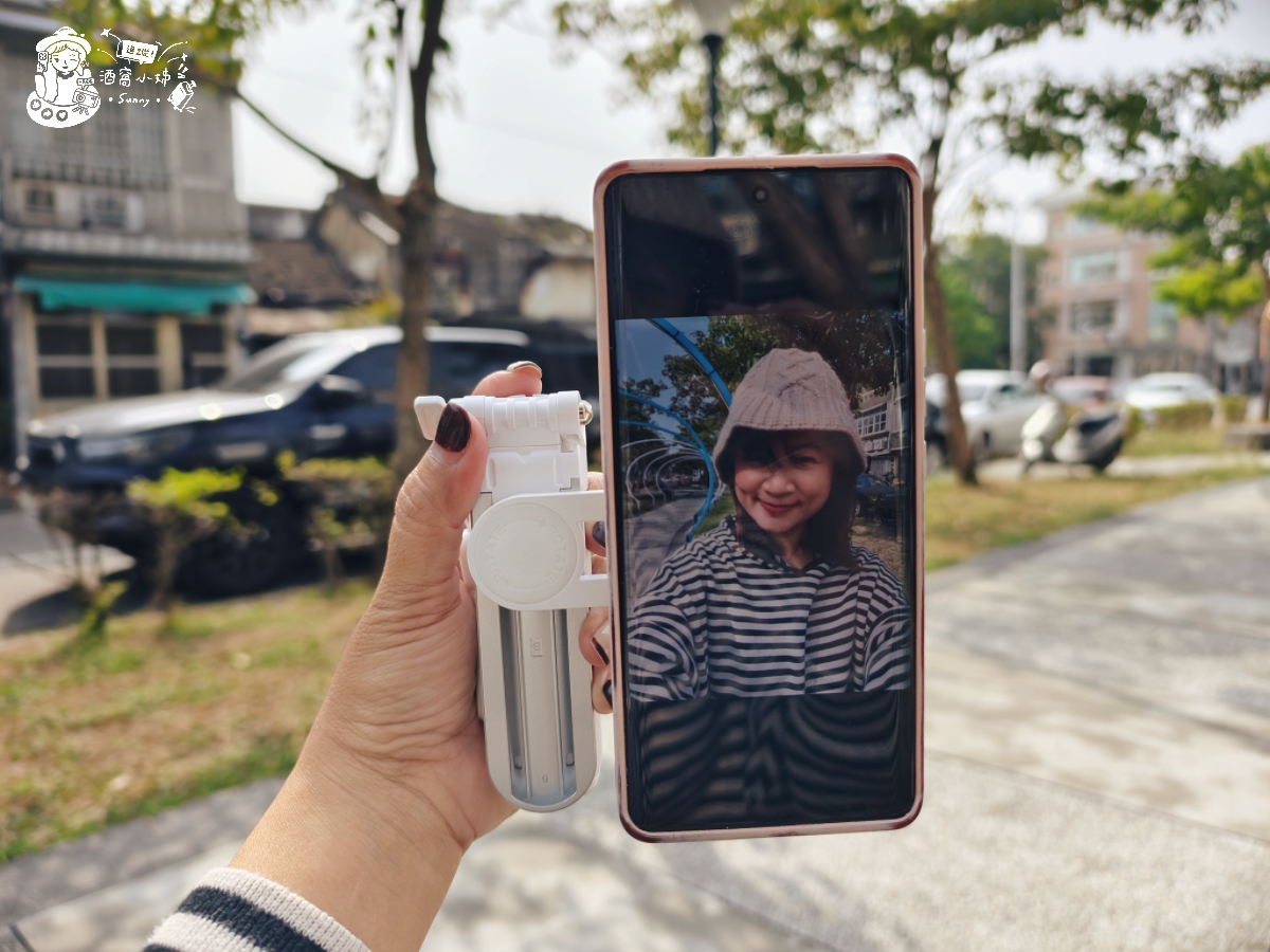 開箱實測｜一支搞定自拍、合照、Vlog！STARSKY 超輕量多功能藍芽磁吸式對焦自拍棒 體驗分享/文末有粉絲優惠