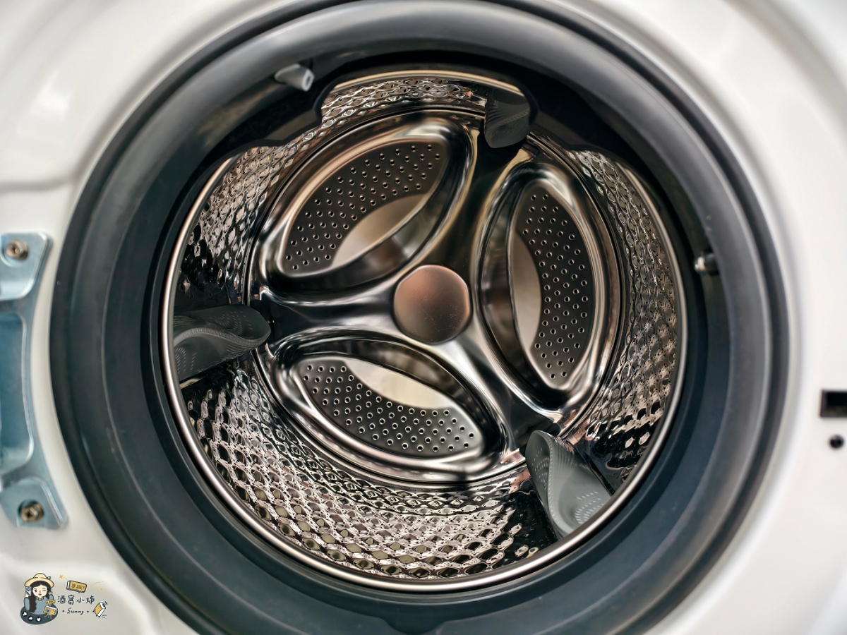 金魚腦救星！不用量洗衣精，早上洗晚上收也不臭不皺｜only 小祈禱 12.5KG 自投洗劑洗脫烘滾筒洗衣機使用分享