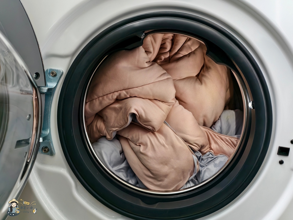 金魚腦救星！不用量洗衣精，早上洗晚上收也不臭不皺｜only 小祈禱 12.5KG 自投洗劑洗脫烘滾筒洗衣機使用分享