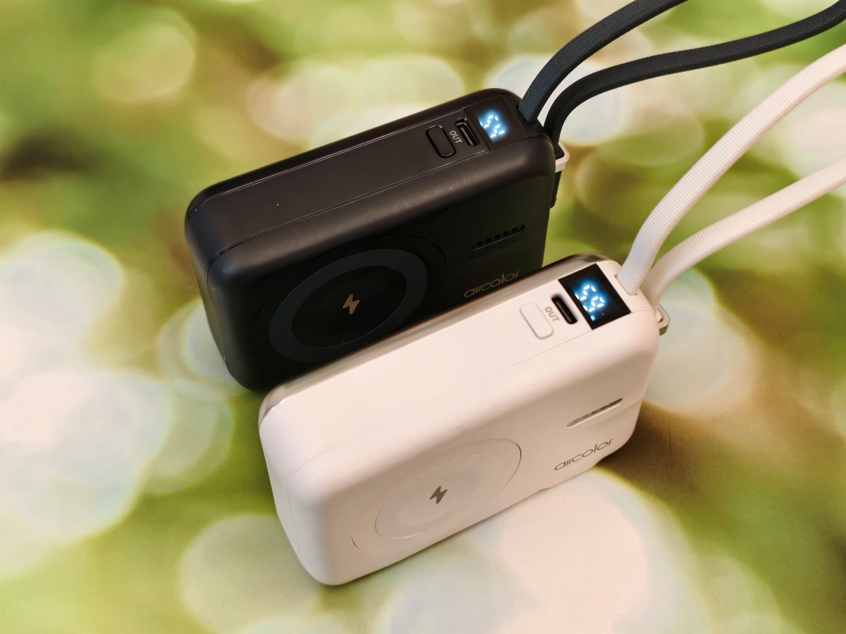 Aircolor 雲朵系35W快充行動電源開箱|出國旅行必備!Qi2磁吸、自帶AC插頭、10000mAh全能充 - 第8張圖 Aircolor 雲朵系35W快充行動電源開箱|出國旅行必備!Qi2磁吸、自帶AC插頭、10000mAh全能充
